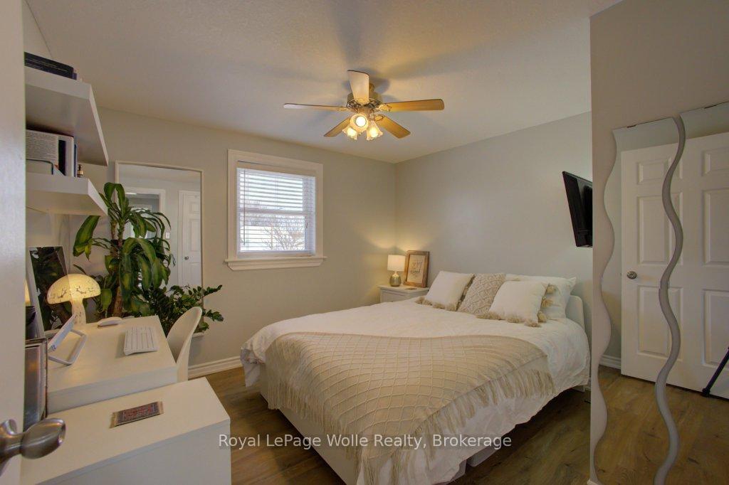 Photo 22 of 487 Sandbanks Crescent, Waterloo — HOMEH