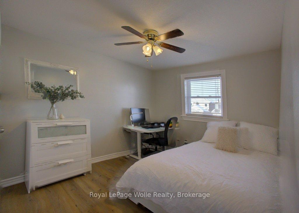 Photo 23 of 487 Sandbanks Crescent, Waterloo — HOMEH