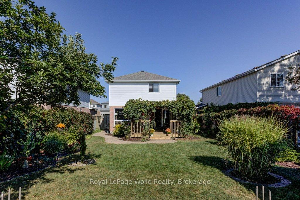 Photo 30 of 487 Sandbanks Crescent, Waterloo — HOMEH