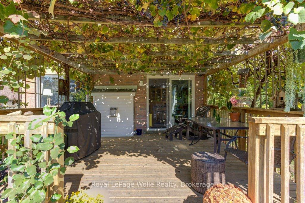 Photo 32 of 487 Sandbanks Crescent, Waterloo — HOMEH