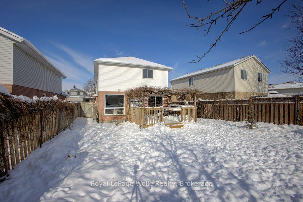 Photo 38 of 487 Sandbanks Crescent, Waterloo — HOMEH