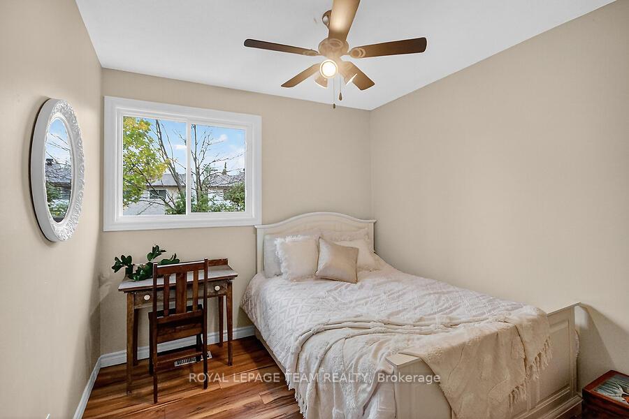 Photo 22 of 27 Benlark Road, Ottawa, Barrhaven - On the Green — HOMEH