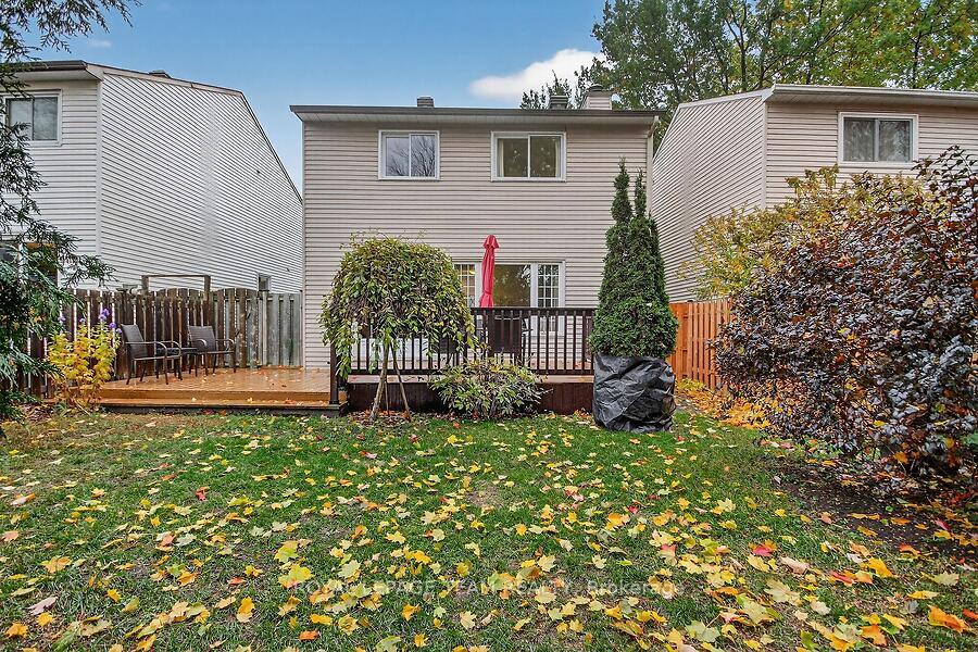 Photo 30 of 27 Benlark Road, Ottawa, Barrhaven - On the Green — HOMEH