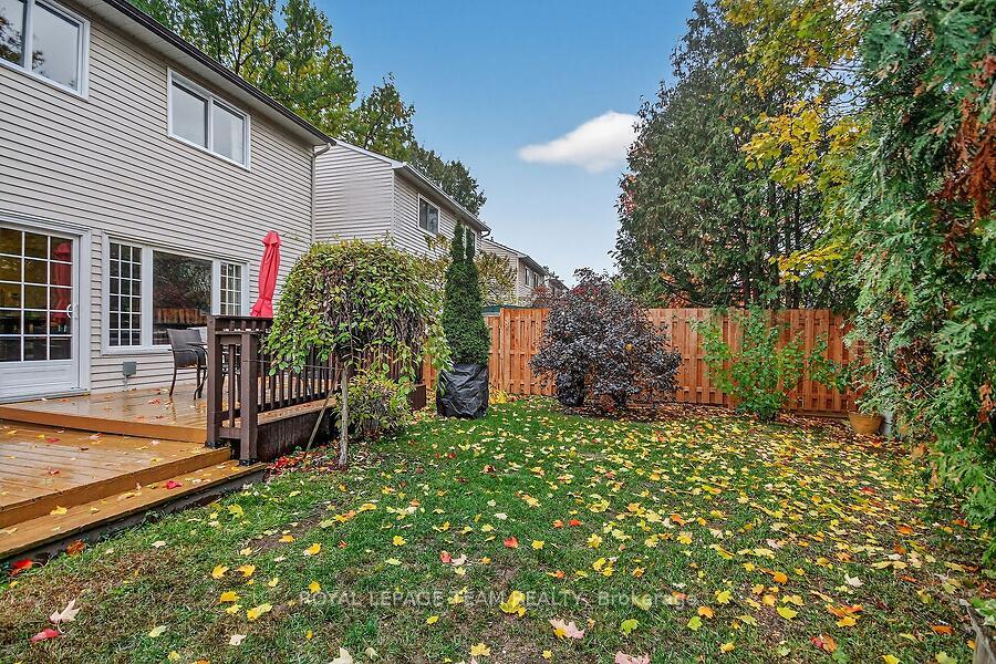 Photo 28 of 27 Benlark Road, Ottawa, Barrhaven - On the Green — HOMEH