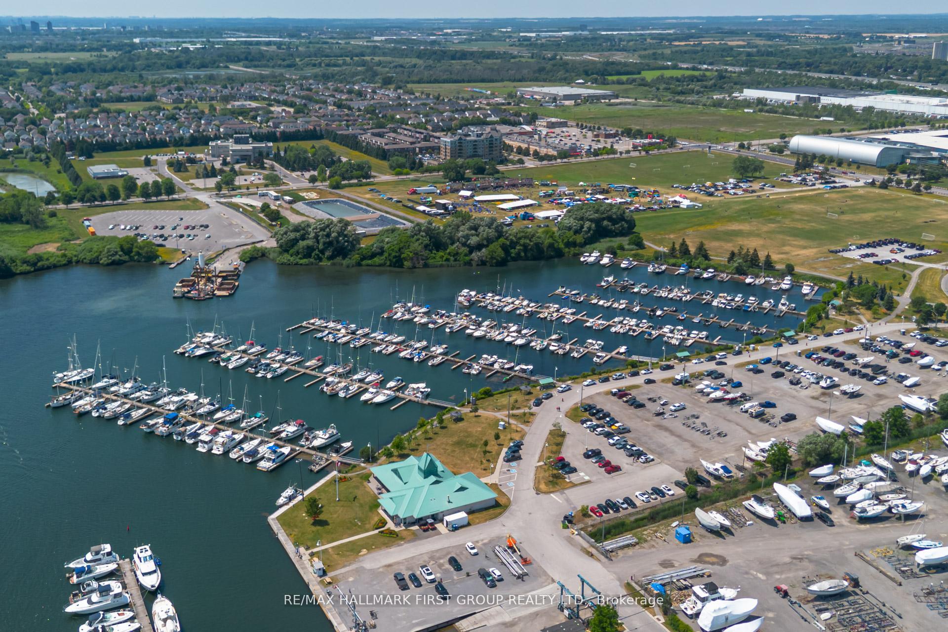 Photo 1 of 19 Inlet Bay Drive, Whitby, Port Whitby — HOMEH