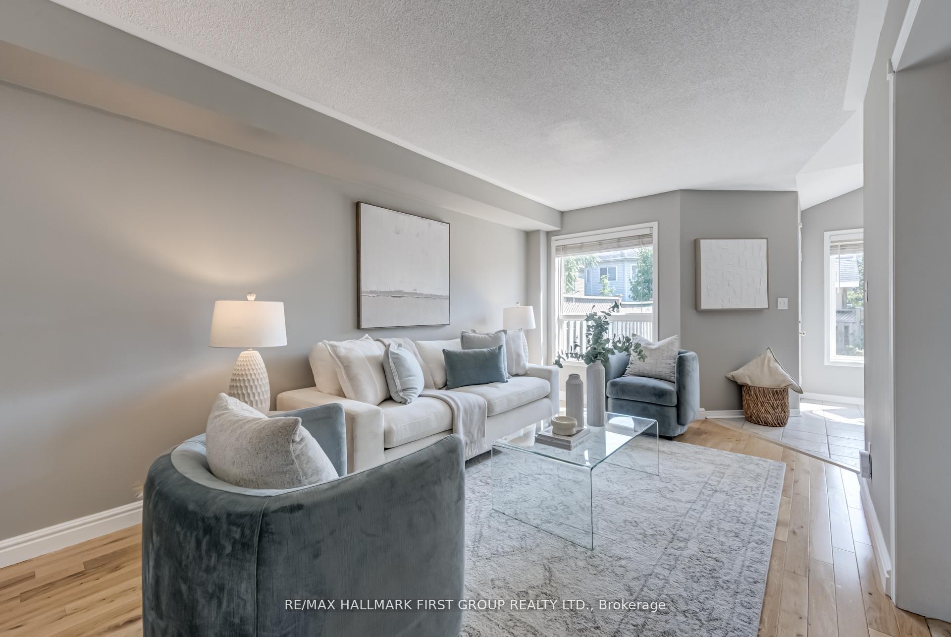 Photo 5 of 19 Inlet Bay Drive, Whitby, Port Whitby — HOMEH