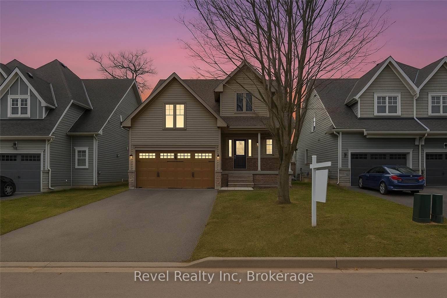Front of 174 White Sands Way