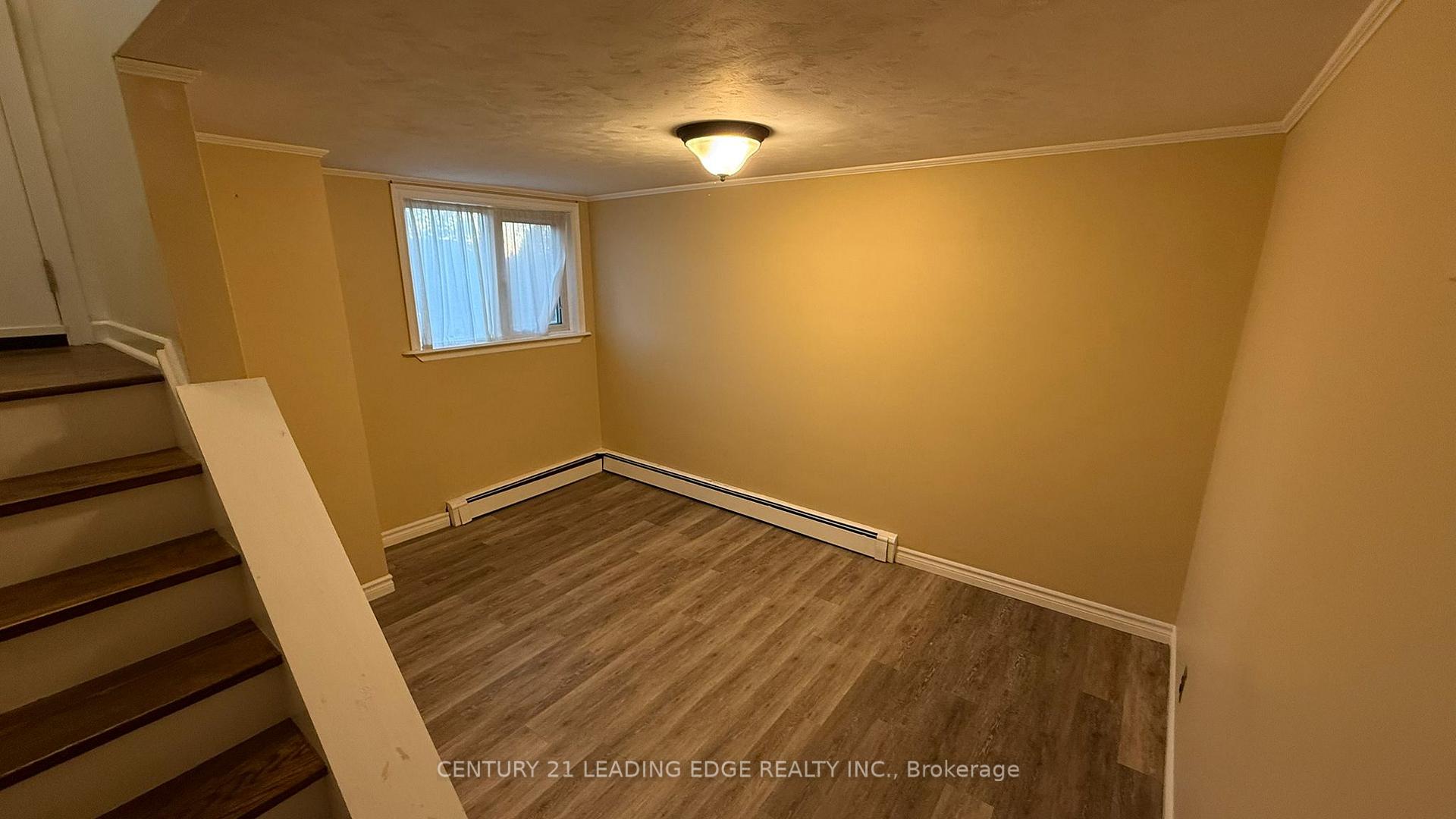 Photo 17 of 133 Elizabeth Crescent, Whitby, Blue Grass Meadows — HOMEH