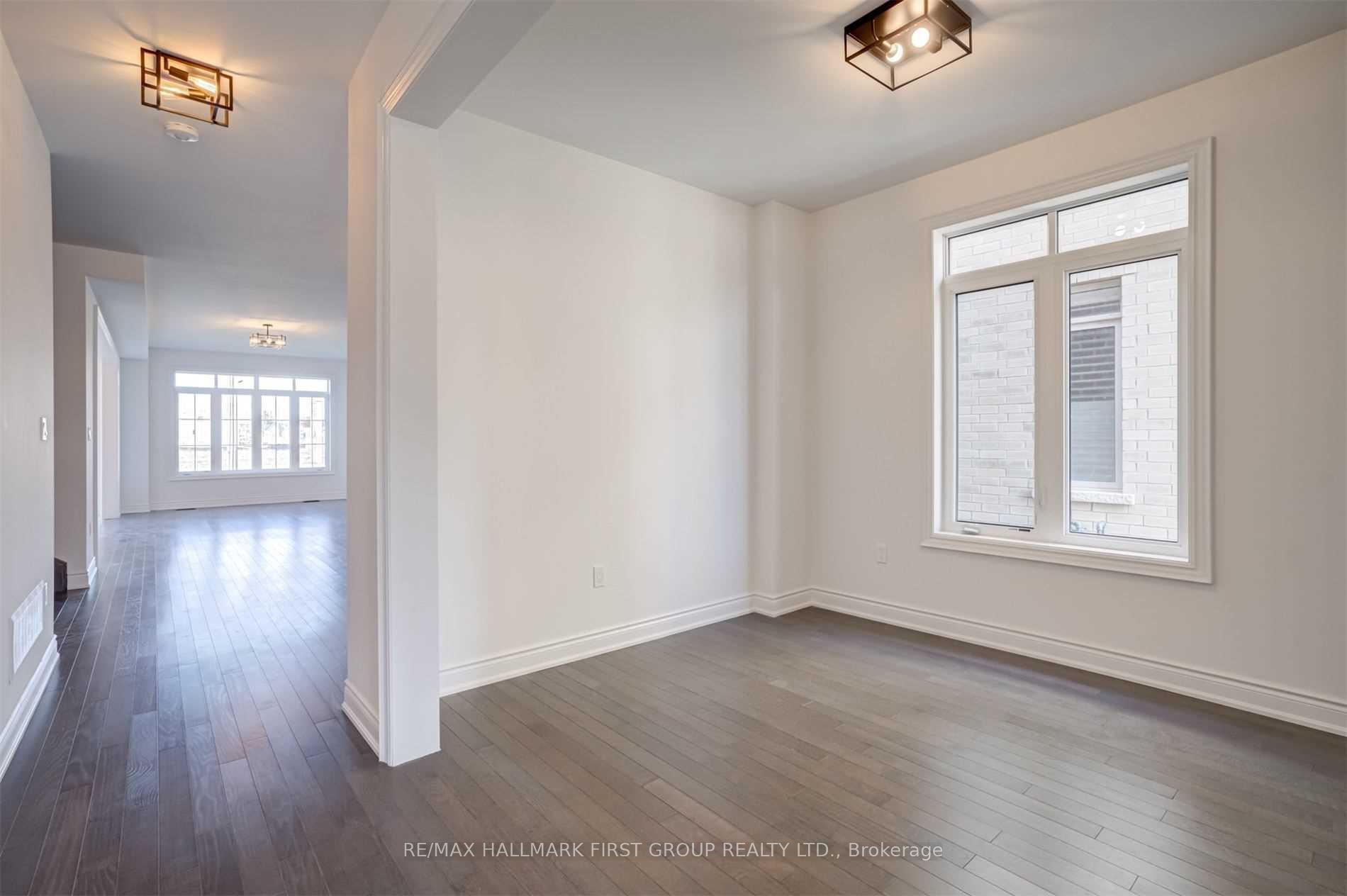 Photo 4 of 4 Conti Court, Whitby, Williamsburg — HOMEH