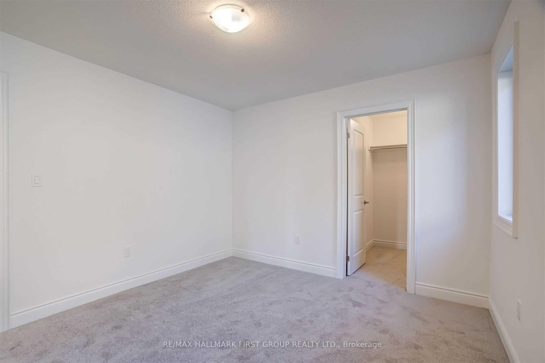 Photo 11 of 4 Conti Court, Whitby, Williamsburg — HOMEH