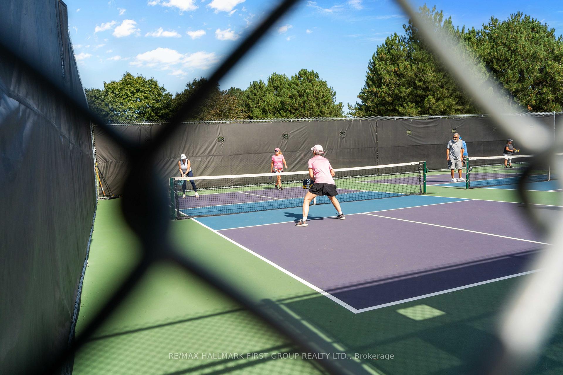 Photo 20 of 4 Conti Court, Whitby, Williamsburg — HOMEH