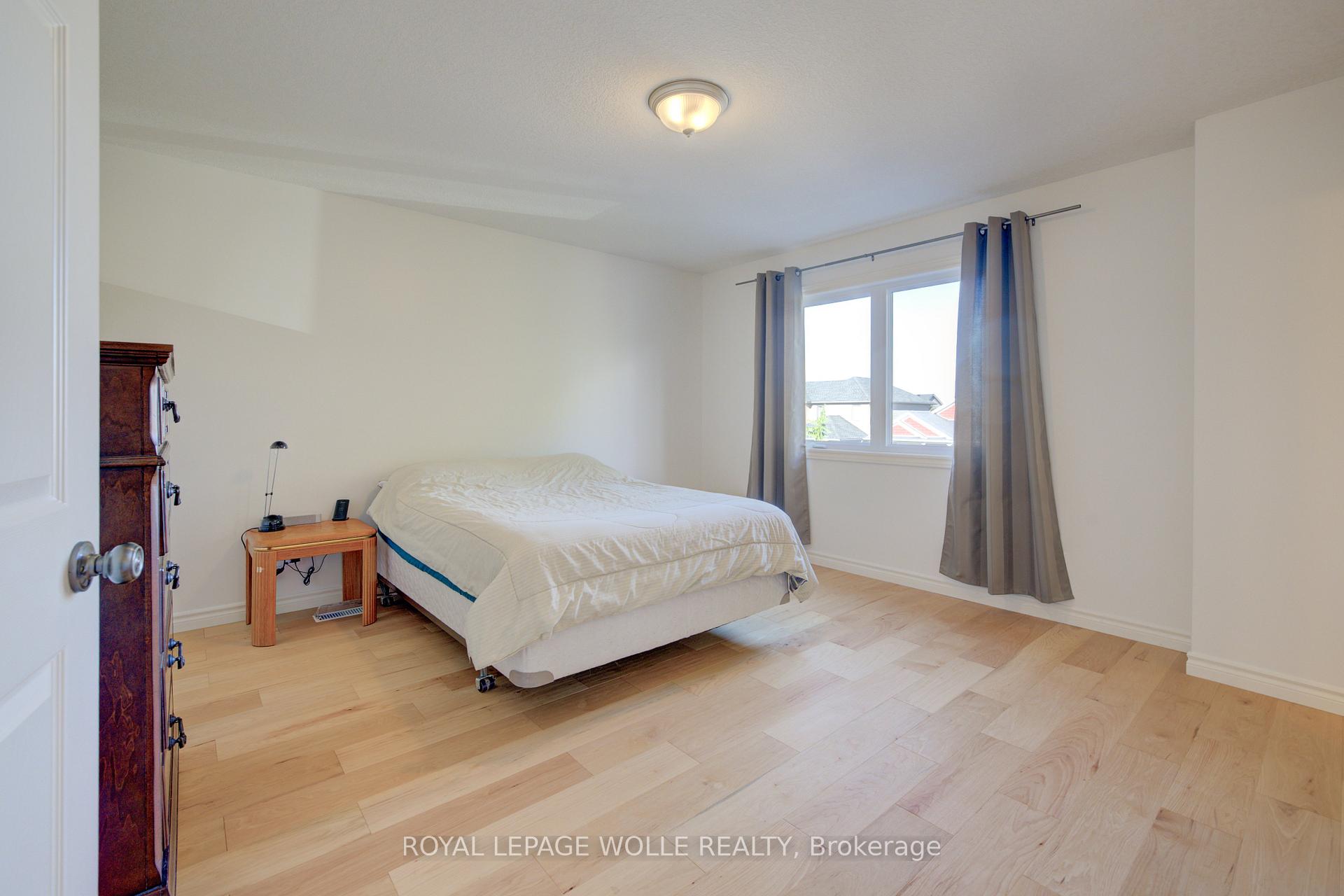 Photo 22 of 18 Knapp Road, Woolwich — HOMEH