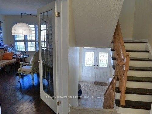 Photo 3 of Unit Upper, 60 Yellowood Circle, Vaughan, Patterson — HOMEH