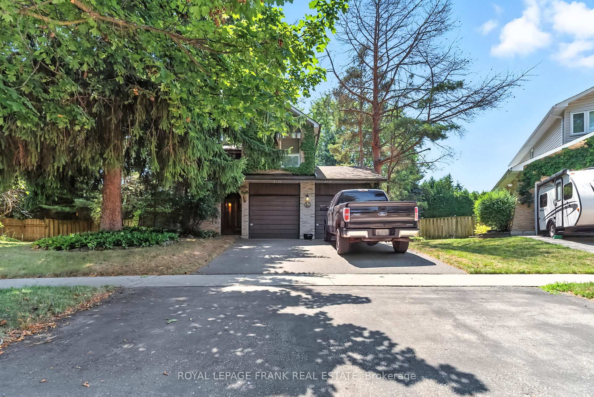 Photo 1 of 124 Guthrie Crescent, Whitby, Lynde Creek — HOMEH