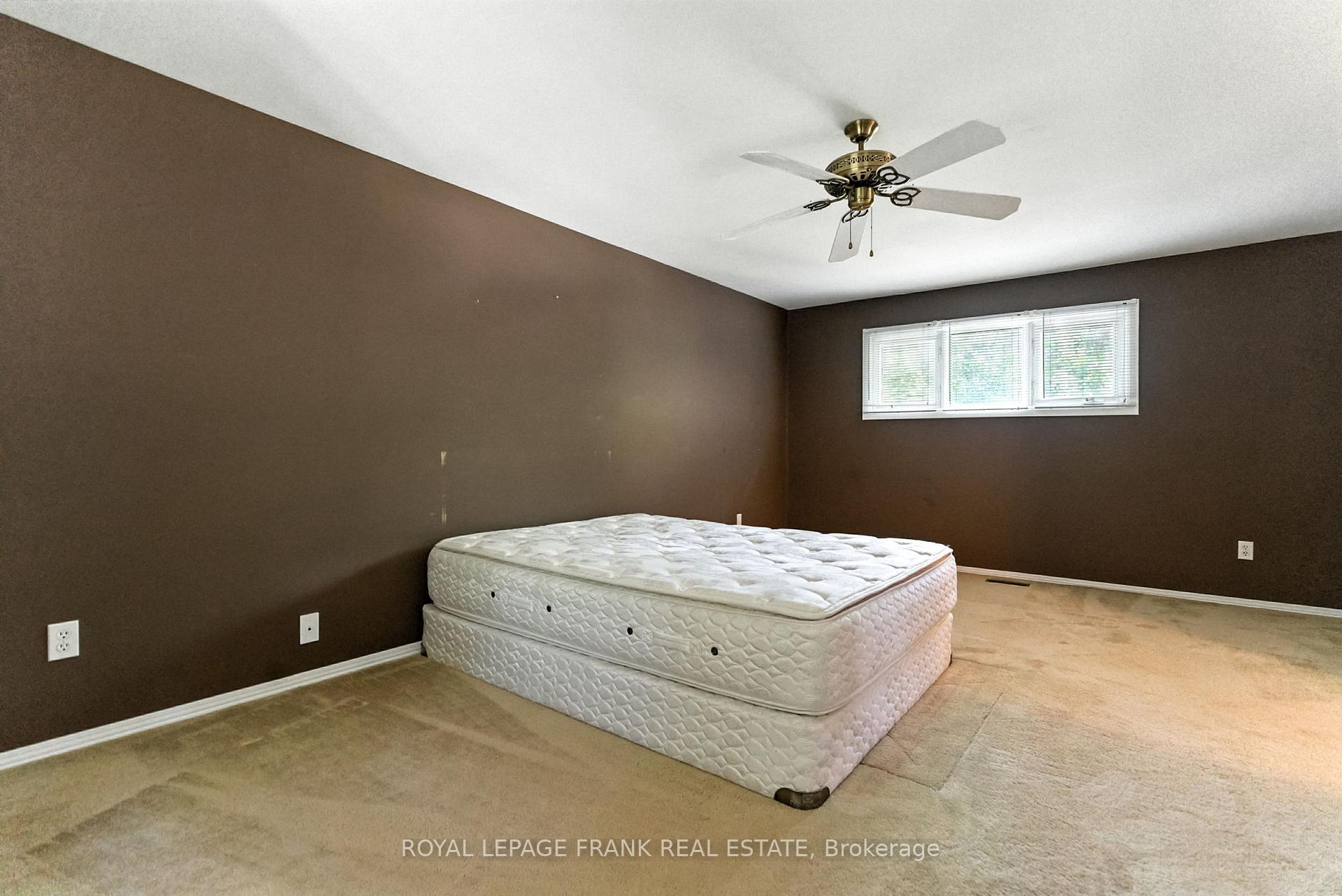 Photo 18 of 124 Guthrie Crescent, Whitby, Lynde Creek — HOMEH
