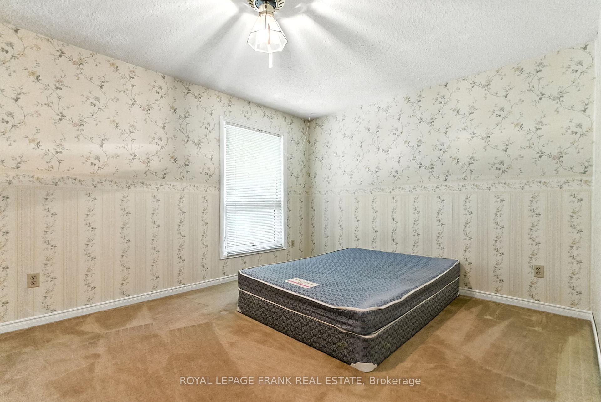 Photo 19 of 124 Guthrie Crescent, Whitby, Lynde Creek — HOMEH