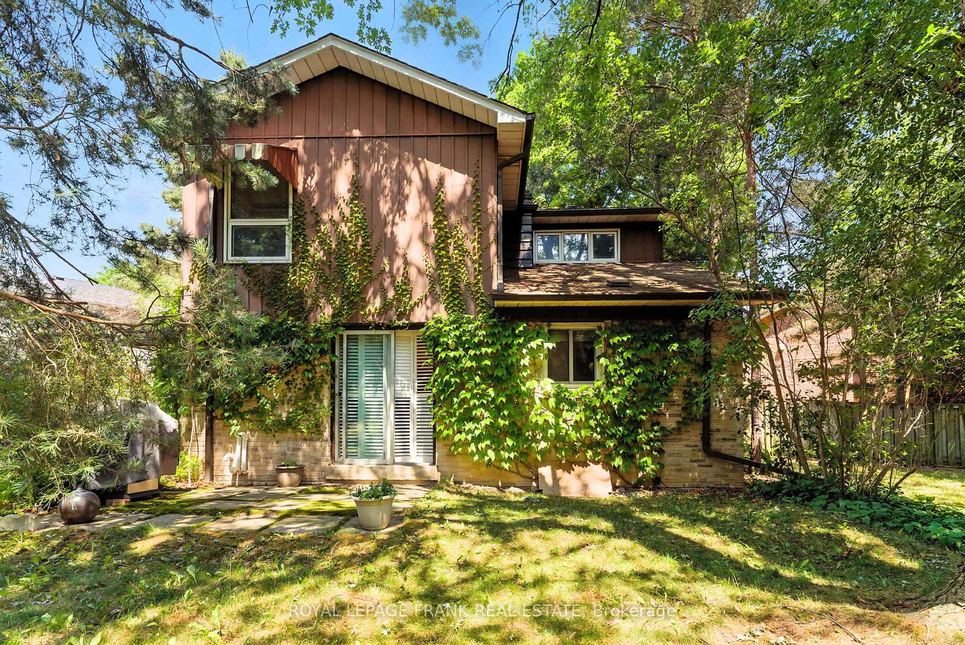 Photo 30 of 124 Guthrie Crescent, Whitby, Lynde Creek — HOMEH