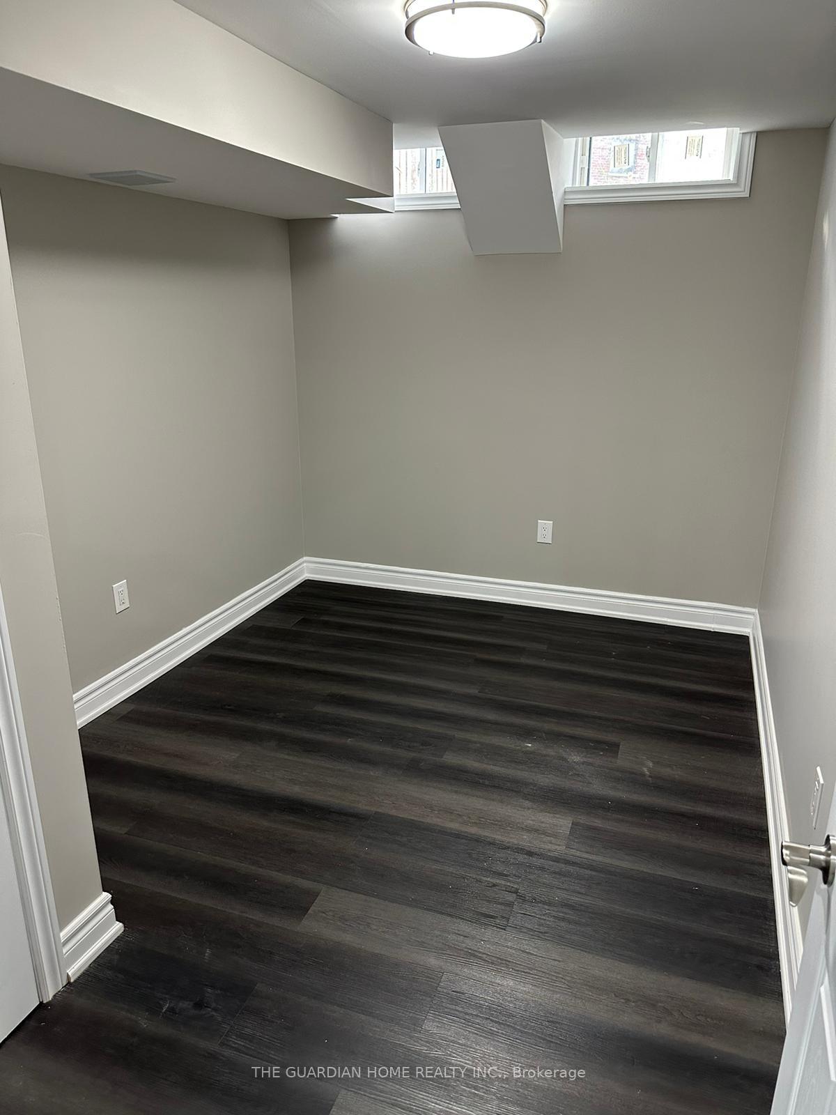 Photo 2 of 46 Coho Drive, Whitby, Lynde Creek — HOMEH