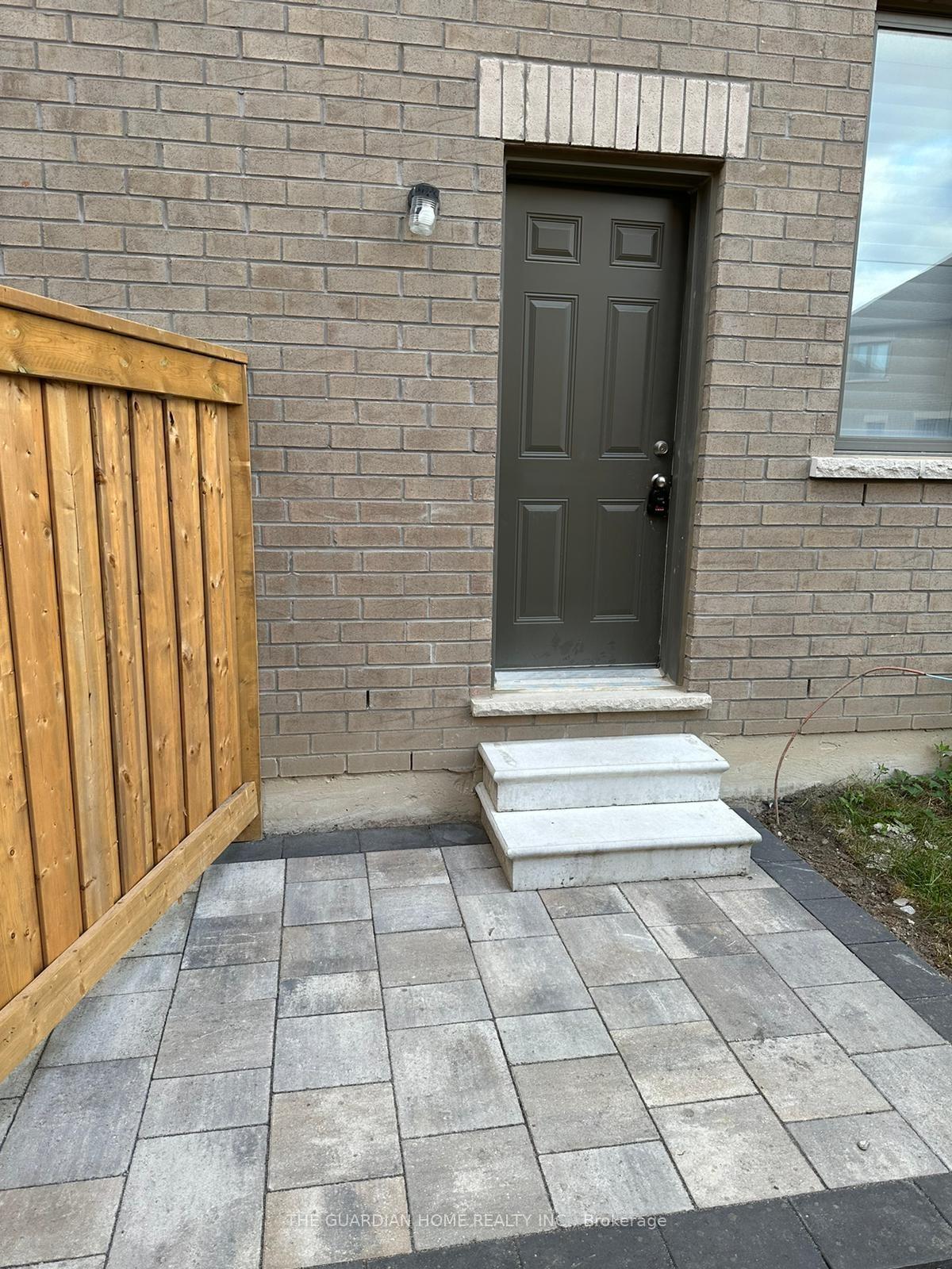 Photo 7 of 46 Coho Drive, Whitby, Lynde Creek — HOMEH