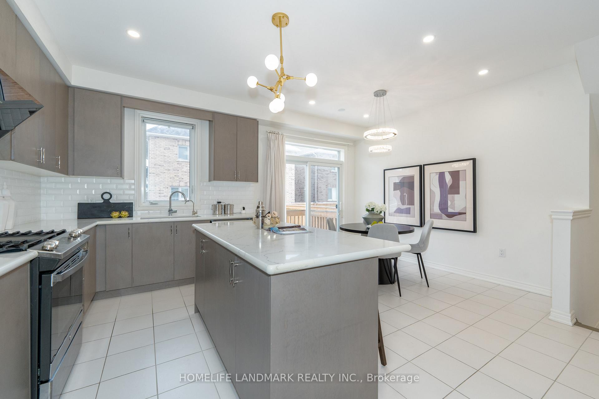 Photo 8 of 18 Crofting Crescent, Markham, Wismer — HOMEH