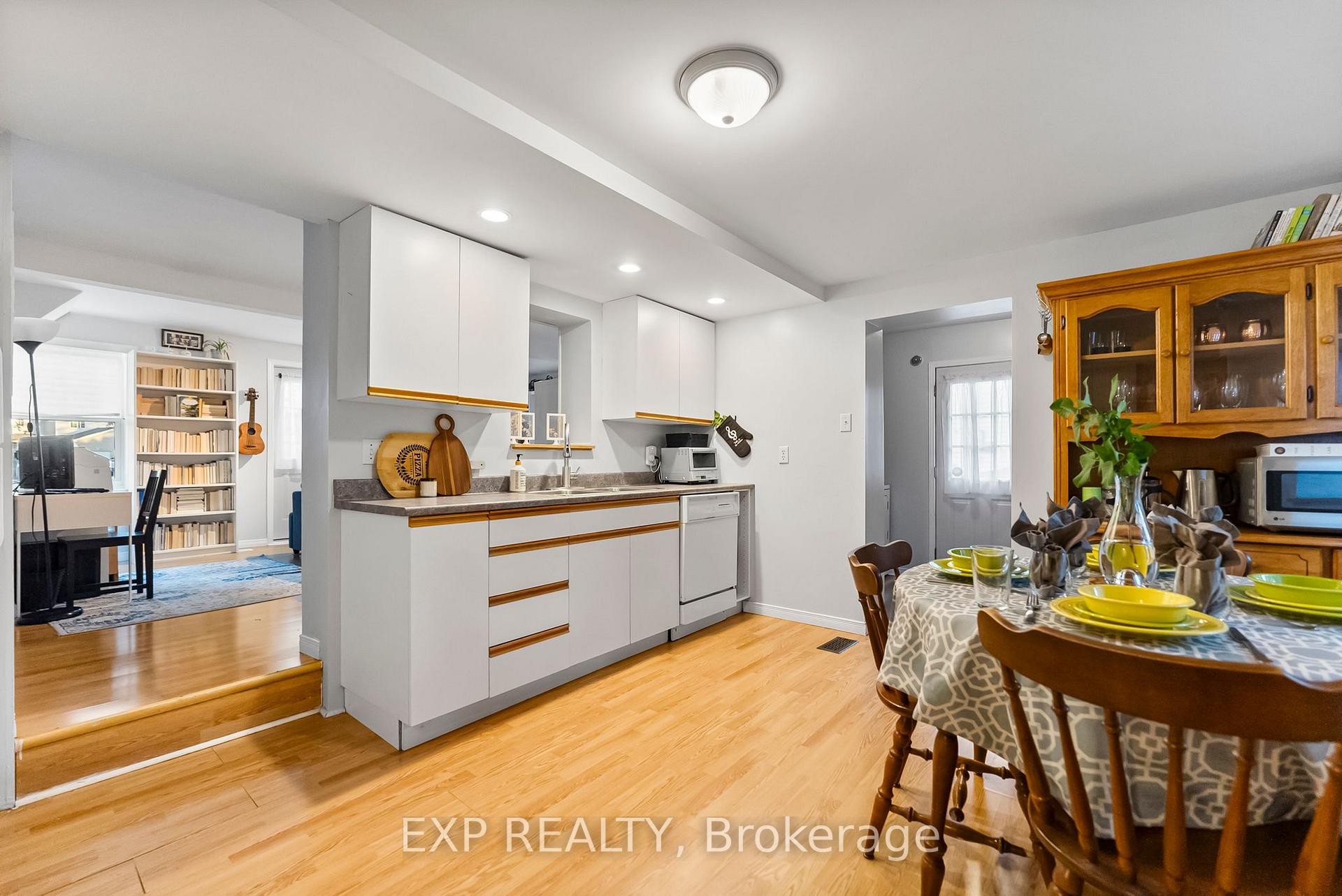 Photo 14 of 97 Edward Street S, Arnprior — HOMEH