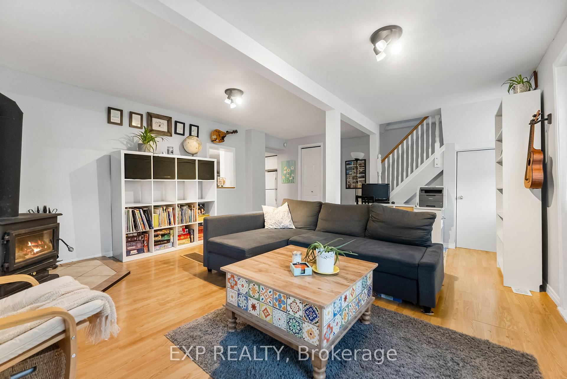 Photo 8 of 97 Edward Street S, Arnprior — HOMEH