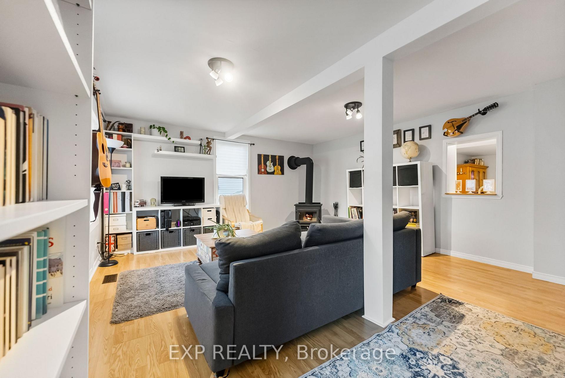 Photo 10 of 97 Edward Street S, Arnprior — HOMEH