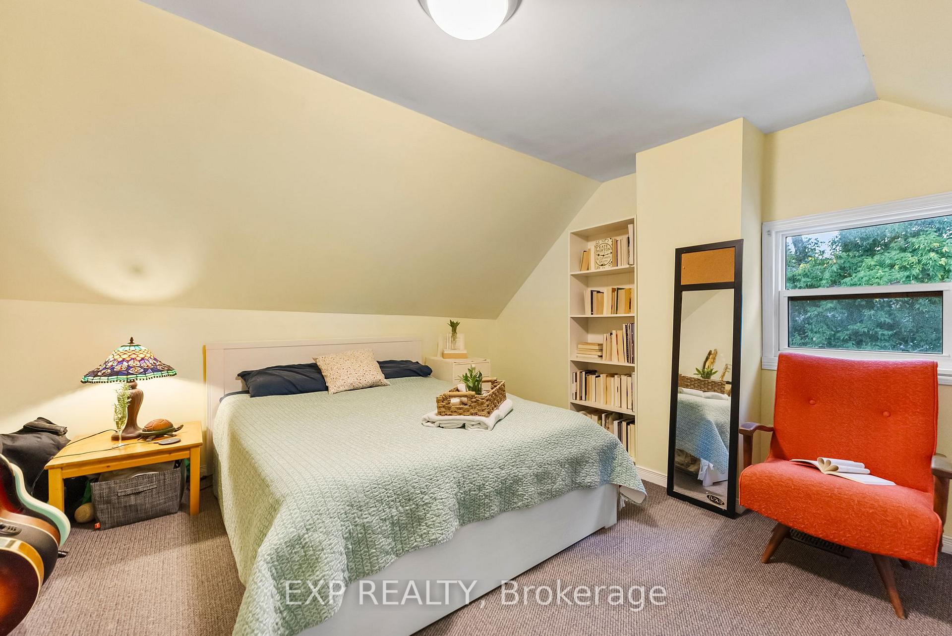 Photo 13 of 97 Edward Street S, Arnprior — HOMEH