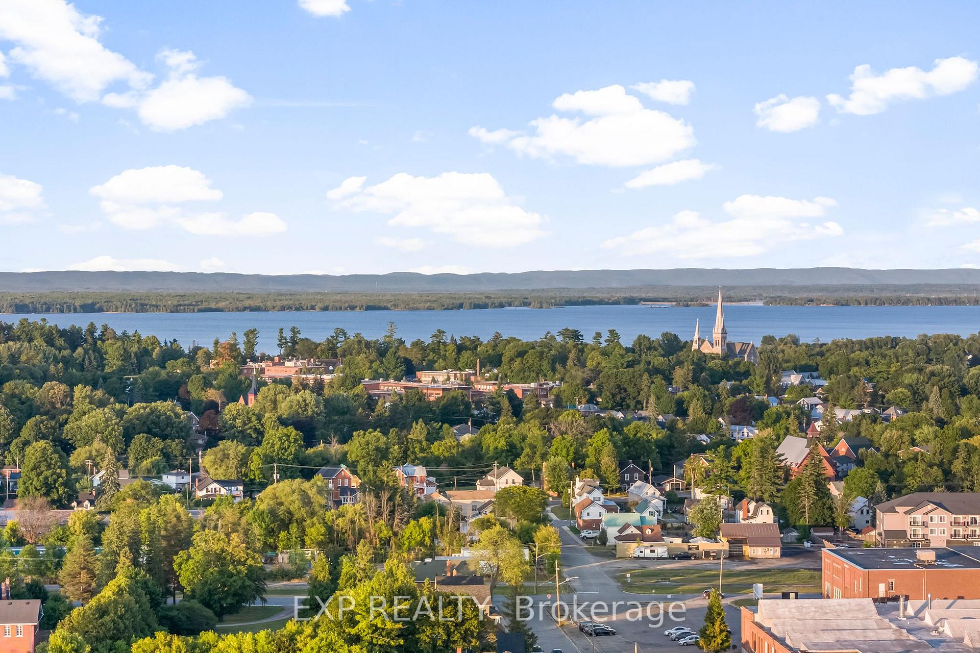 Photo 29 of 97 Edward Street S, Arnprior — HOMEH
