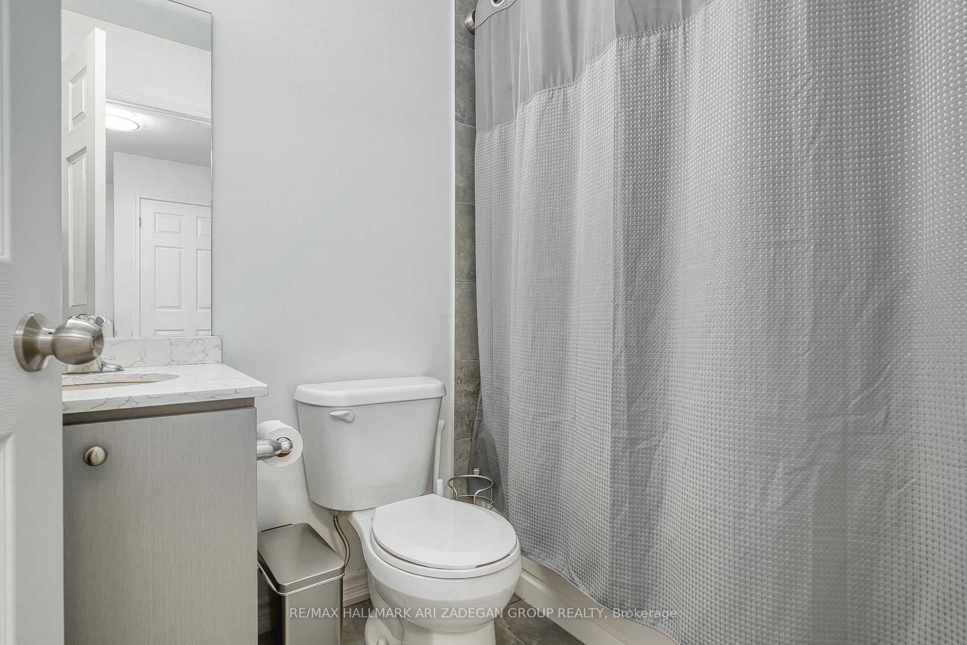 Photo 13 of 1020 Dunsley Way, Whitby, Pringle Creek — HOMEH