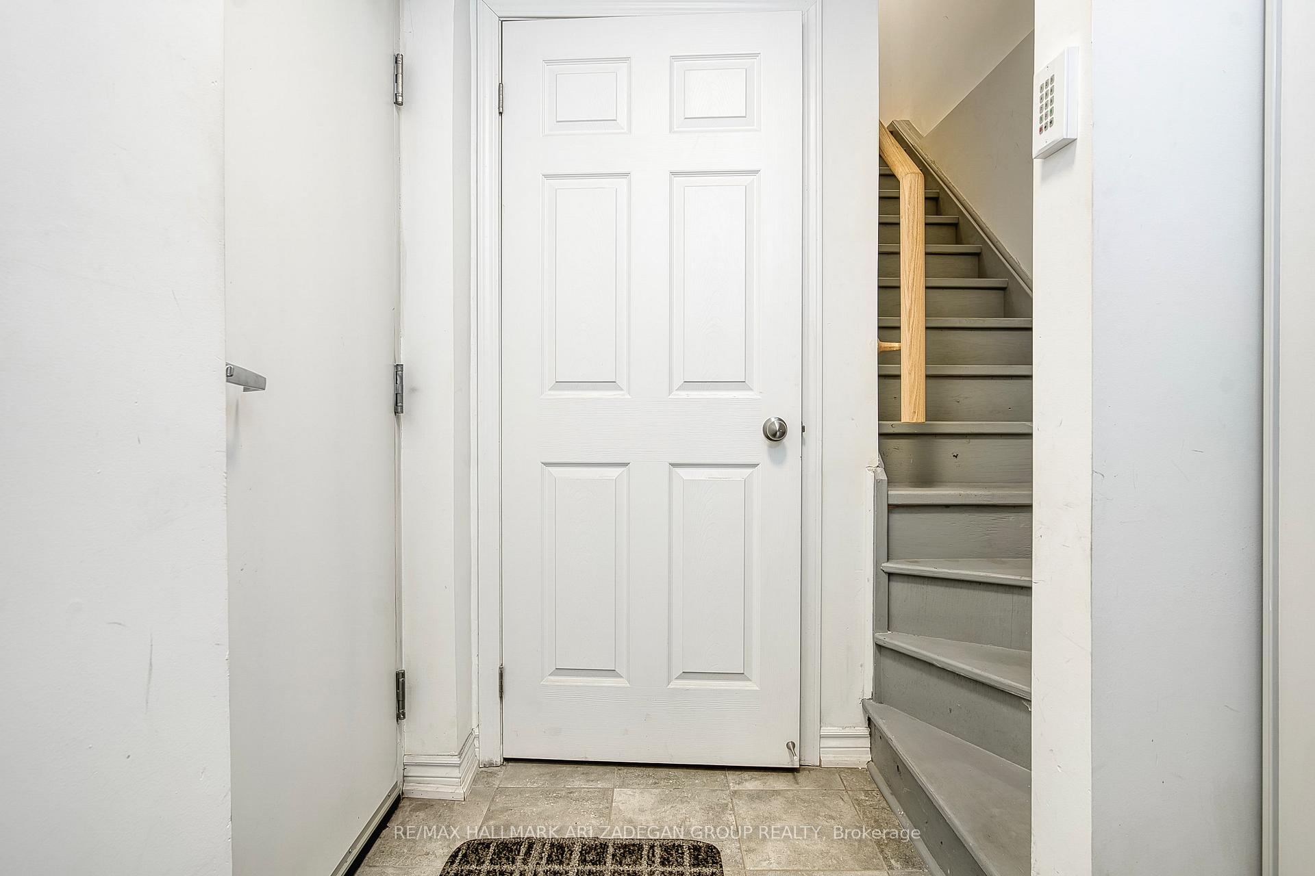 Photo 17 of 1020 Dunsley Way, Whitby, Pringle Creek — HOMEH