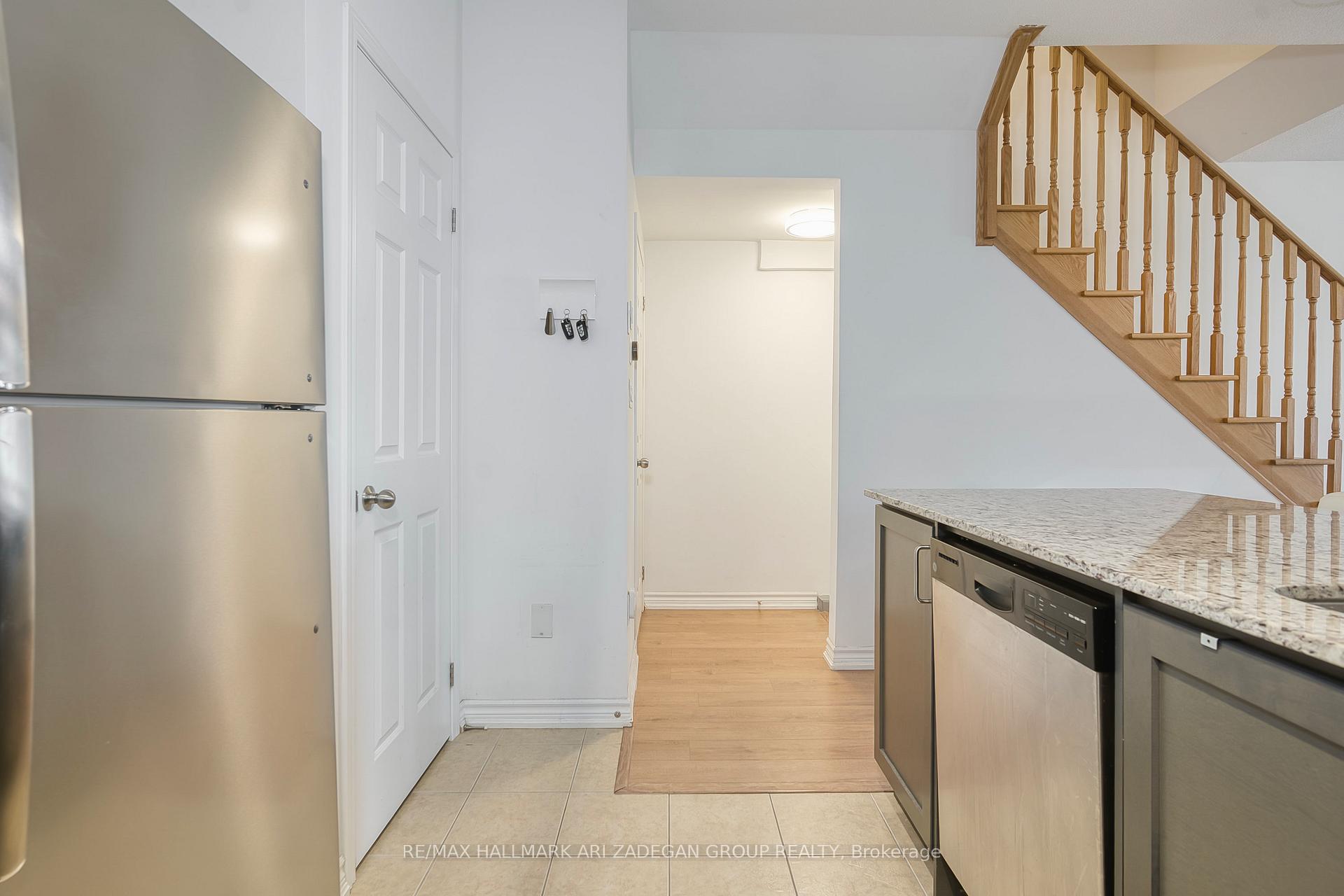 Photo 21 of 1020 Dunsley Way, Whitby, Pringle Creek — HOMEH