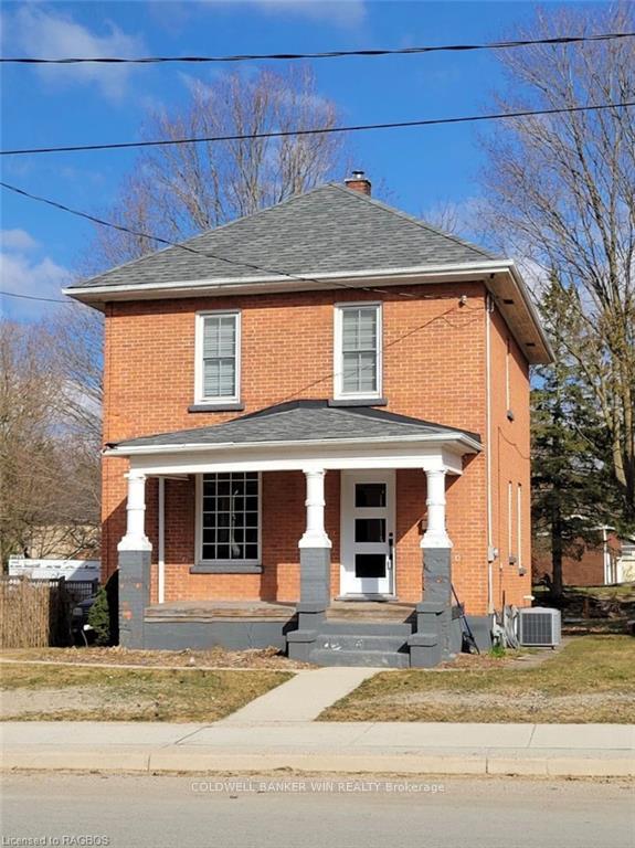 Front of 119 Bruce Street N
