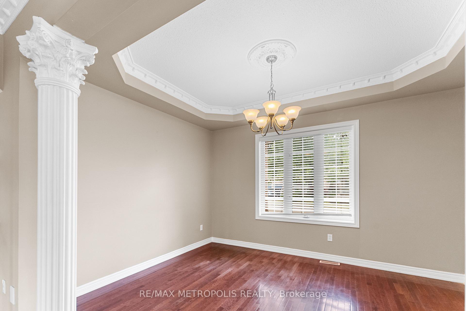 Photo 9 of 1 St Etienne Drive, Vaughan, Vellore Village — HOMEH