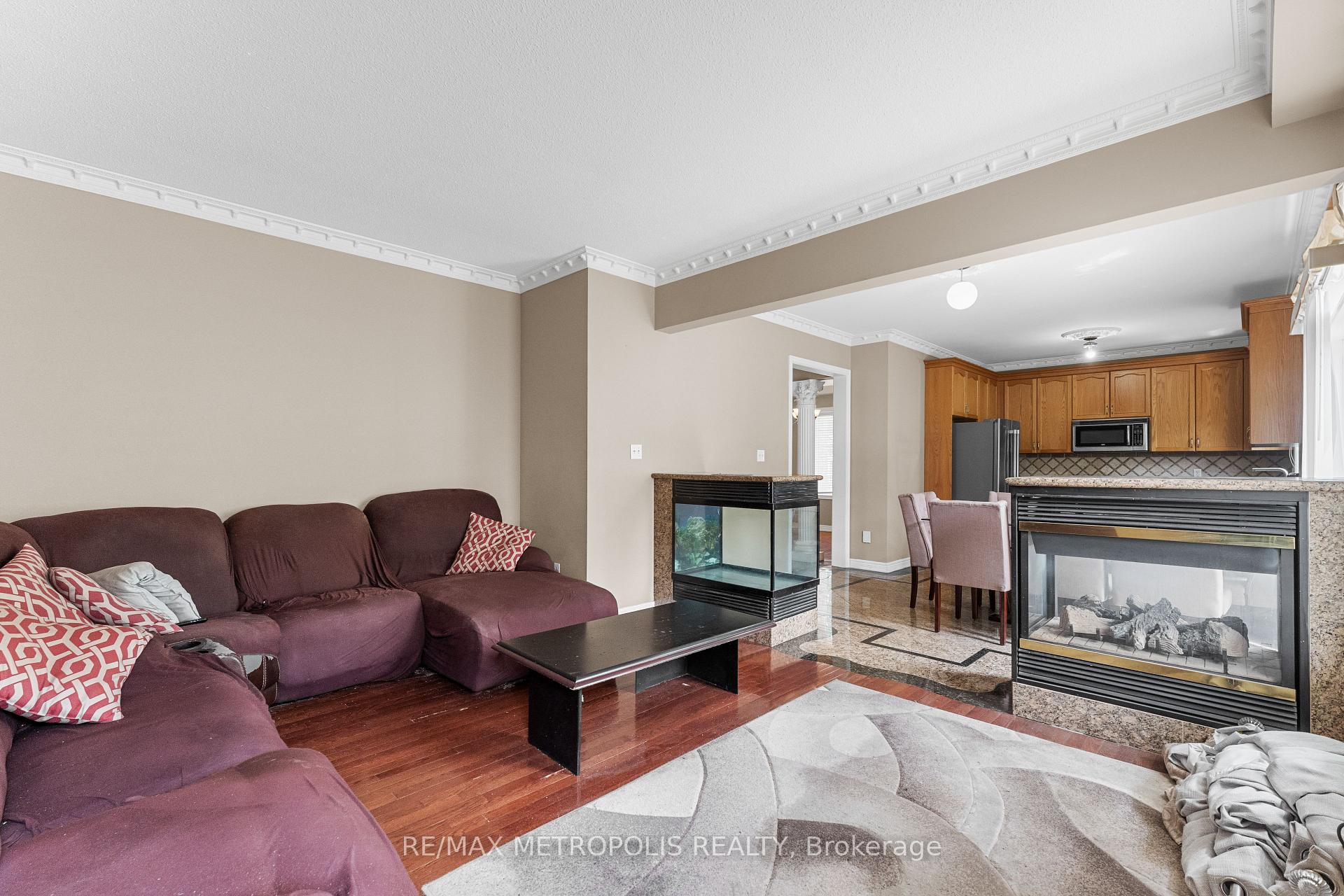 Photo 16 of 1 St Etienne Drive, Vaughan, Vellore Village — HOMEH