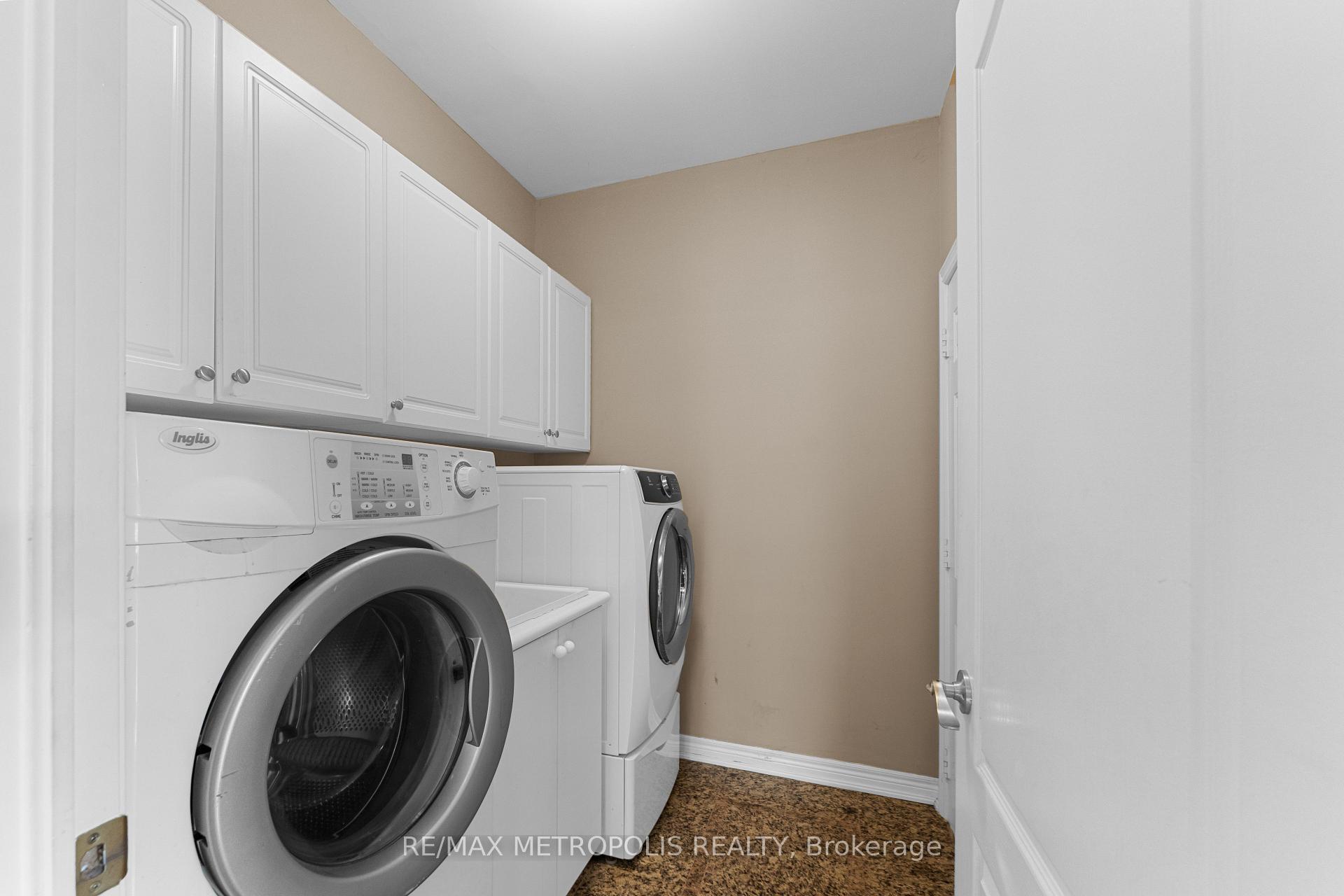 Photo 18 of 1 St Etienne Drive, Vaughan, Vellore Village — HOMEH