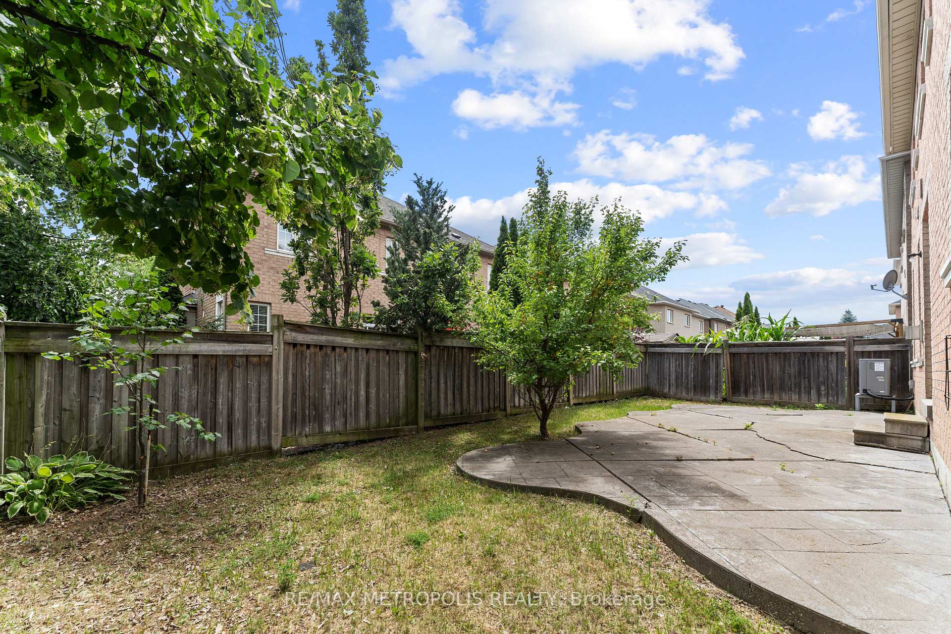 Photo 36 of 1 St Etienne Drive, Vaughan, Vellore Village — HOMEH