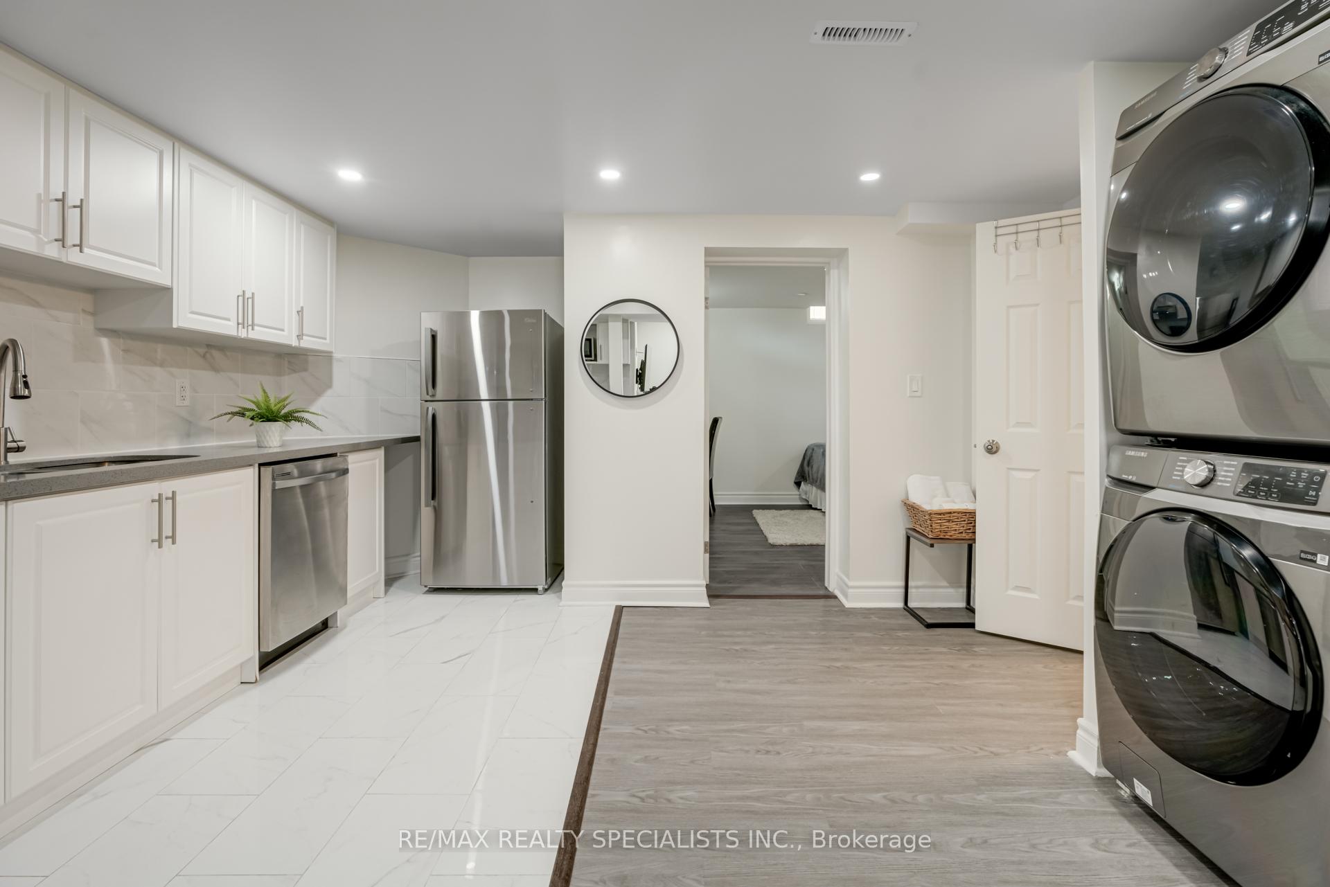 Photo 5 of Unit Bsmt, 8 Flint Crescent, Whitby, Rolling Acres — HOMEH