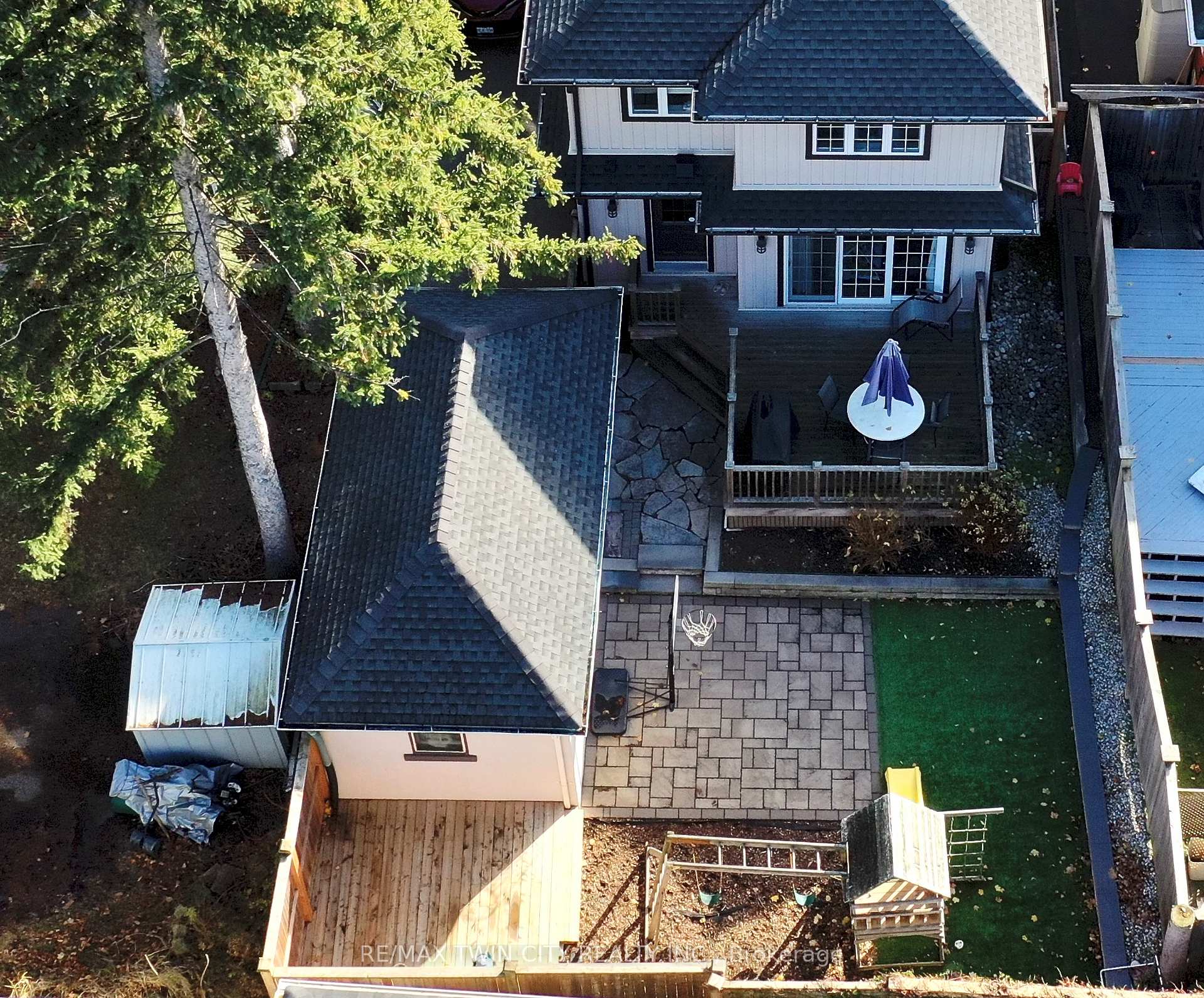 Photo 30 of 80 Allen Street W, Waterloo — HOMEH