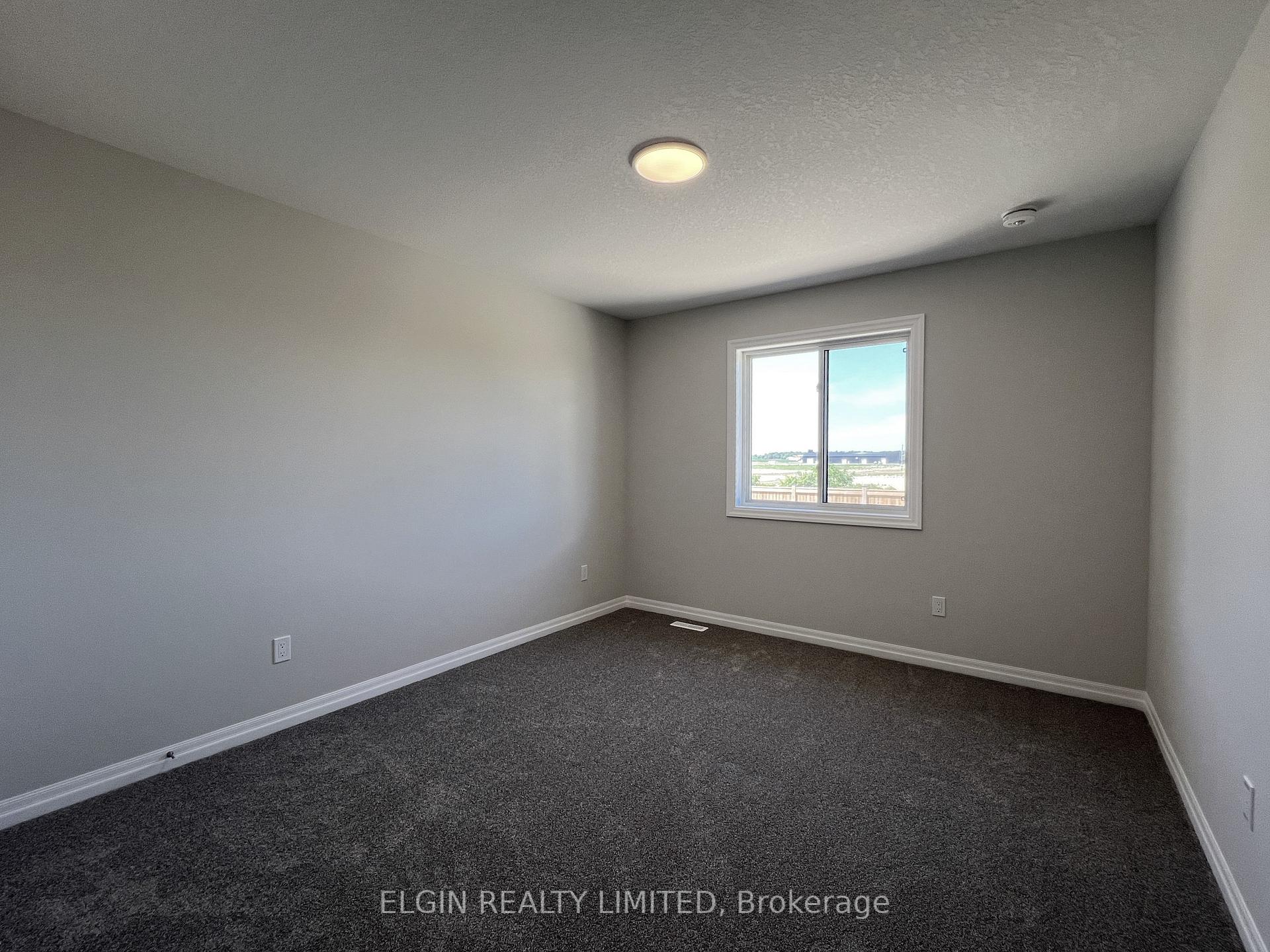 Photo 22 of 97 Willow Drive, Aylmer — HOMEH