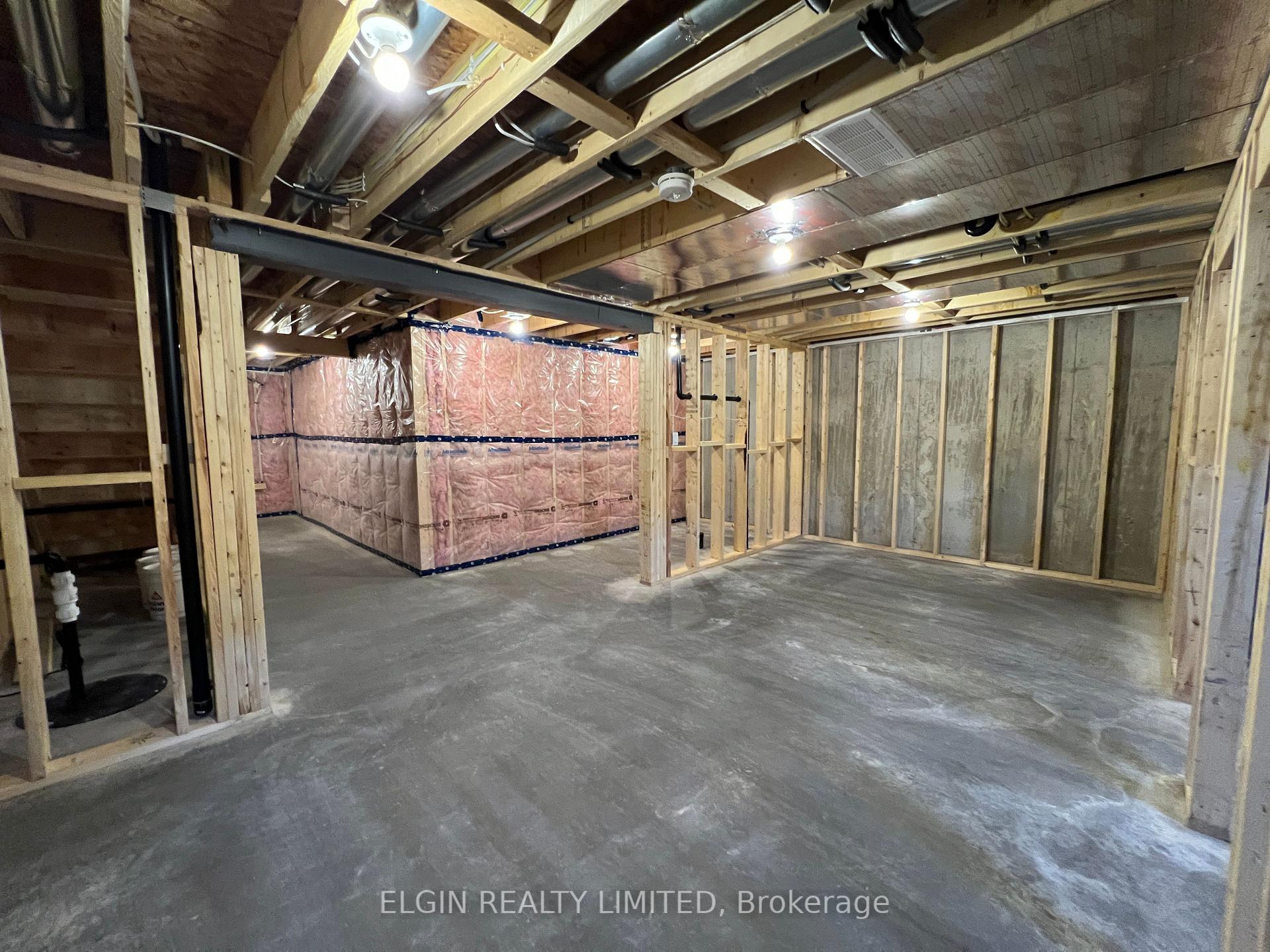 Photo 23 of 97 Willow Drive, Aylmer — HOMEH