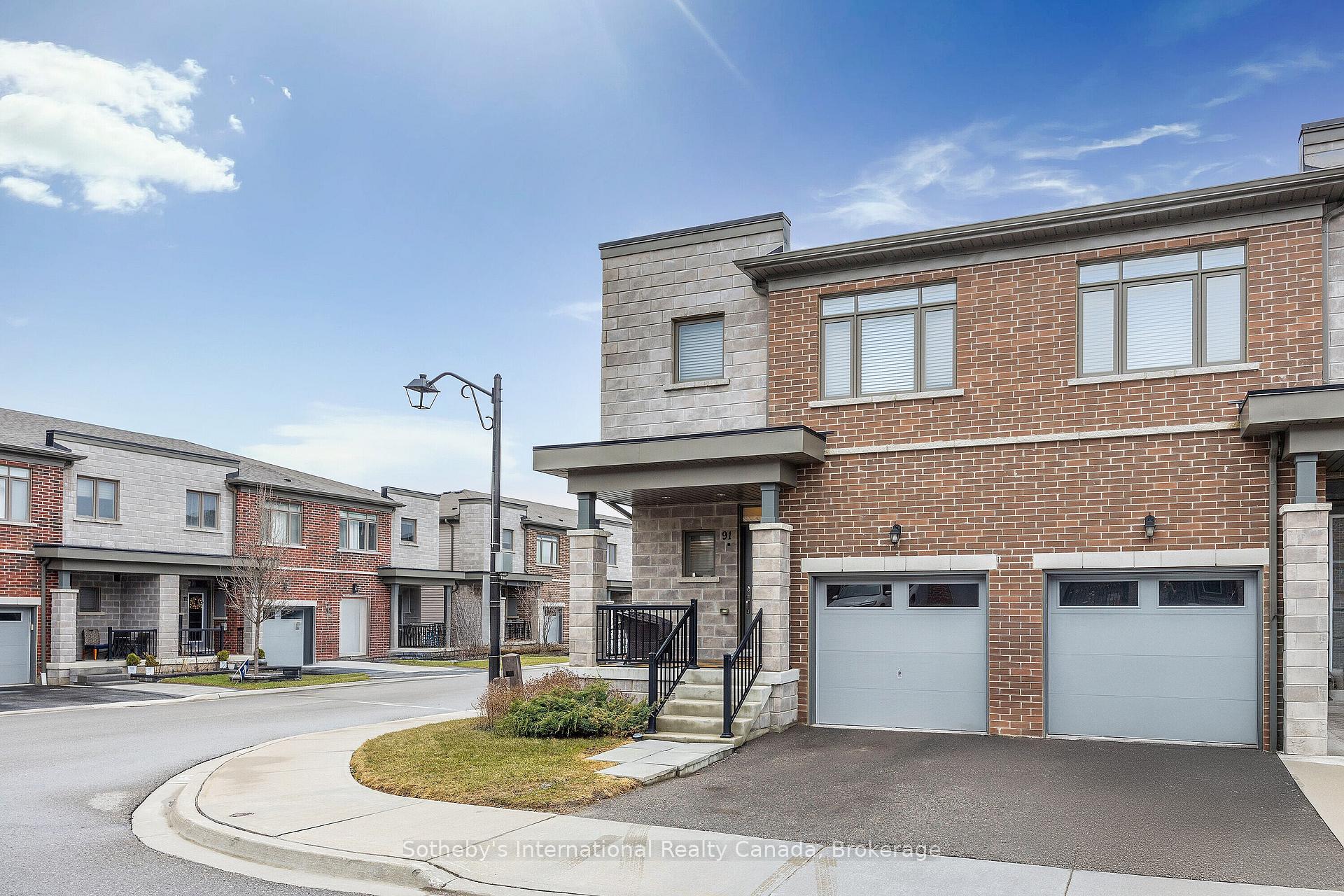 Photo 3 of 91 Longshore Way, Whitby, Port Whitby — HOMEH