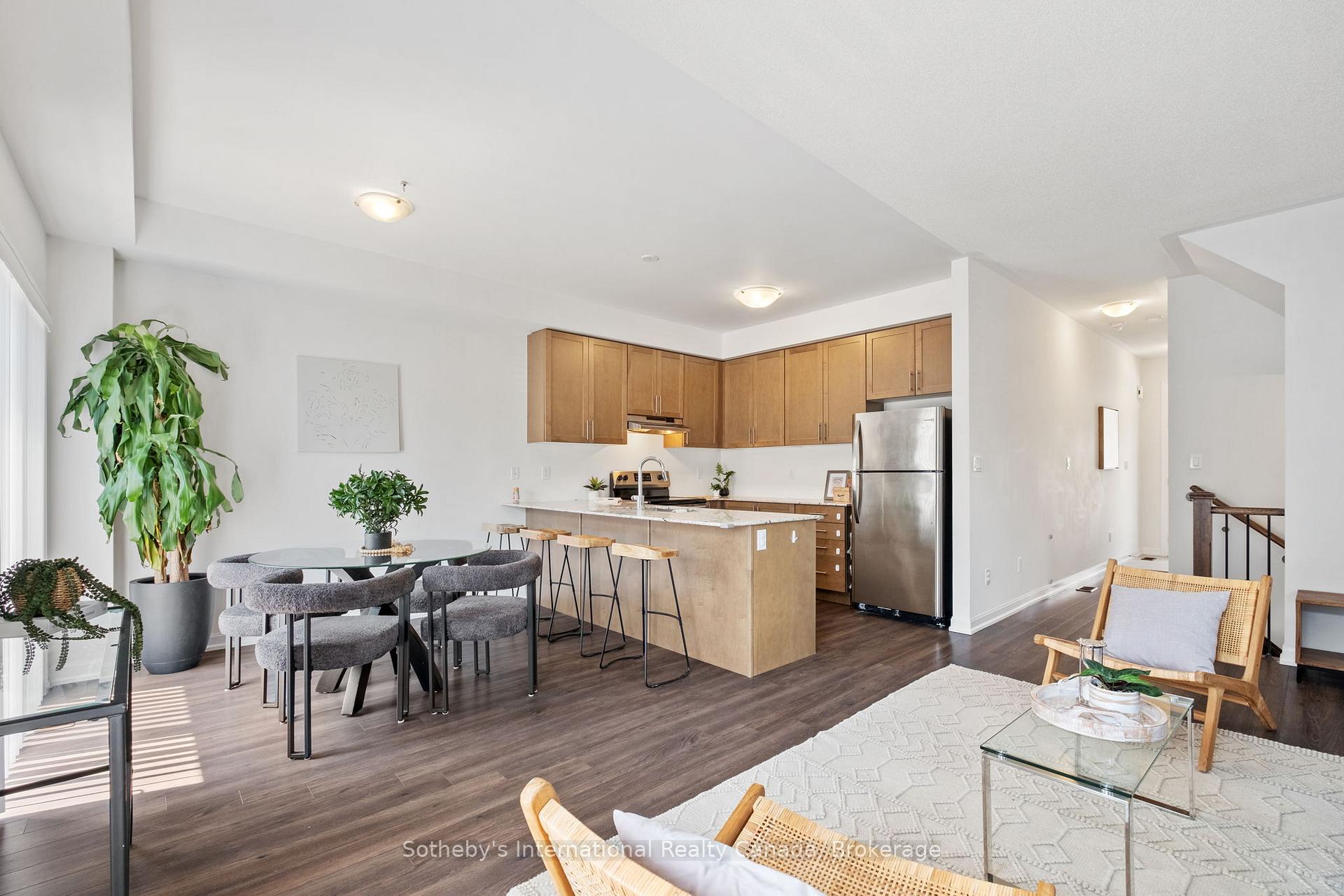 Photo 12 of 91 Longshore Way, Whitby, Port Whitby — HOMEH