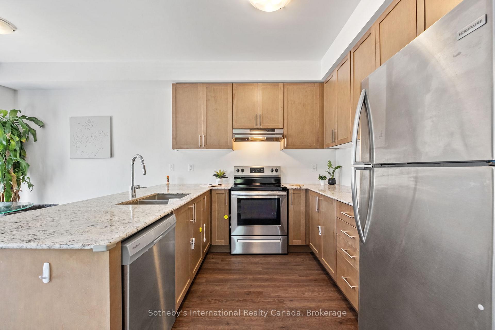 Photo 16 of 91 Longshore Way, Whitby, Port Whitby — HOMEH