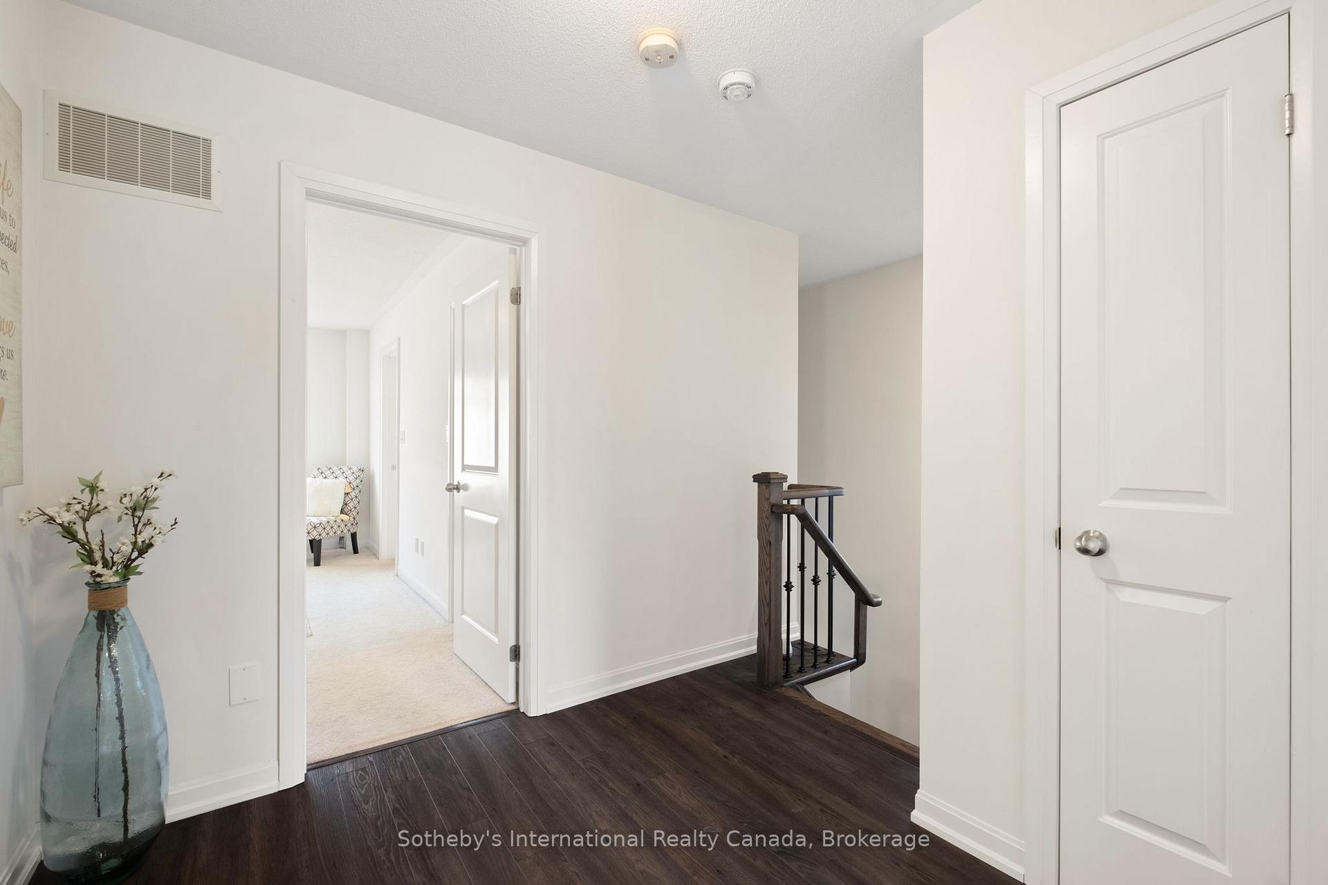 Photo 20 of 91 Longshore Way, Whitby, Port Whitby — HOMEH