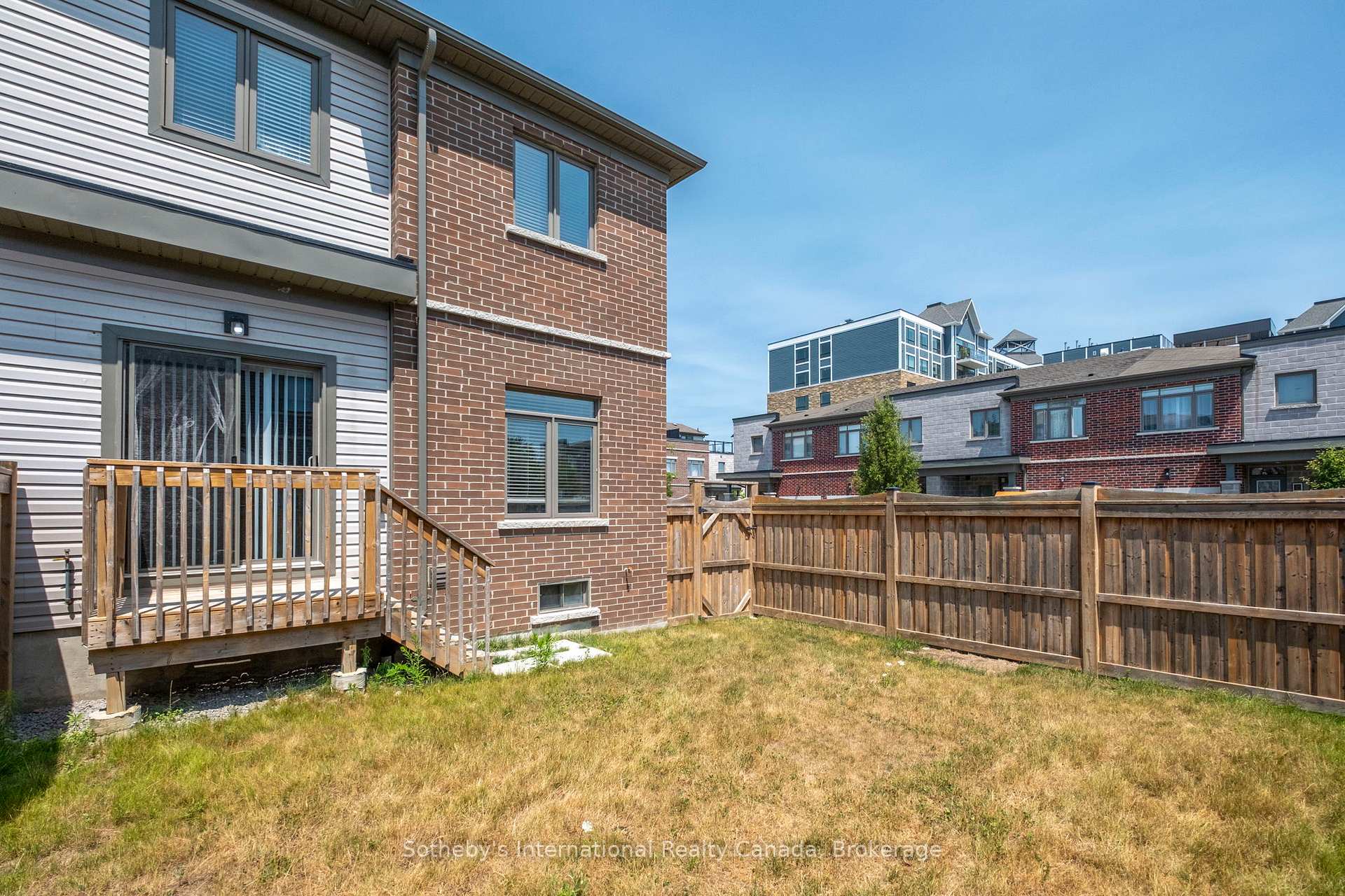 Photo 37 of 91 Longshore Way, Whitby, Port Whitby — HOMEH