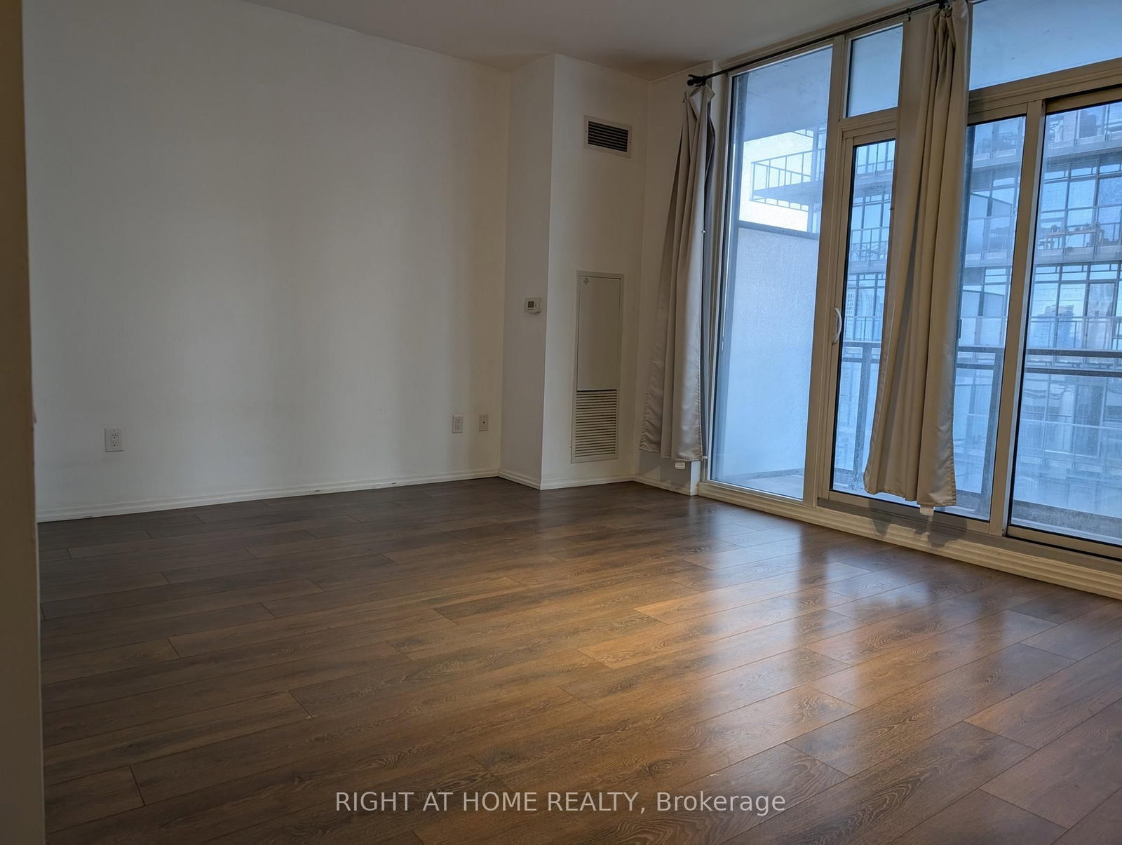 Photo 7 of Unit 2903, 45 Charles St E, Toronto, Church-Yonge Corridor — HOMEH