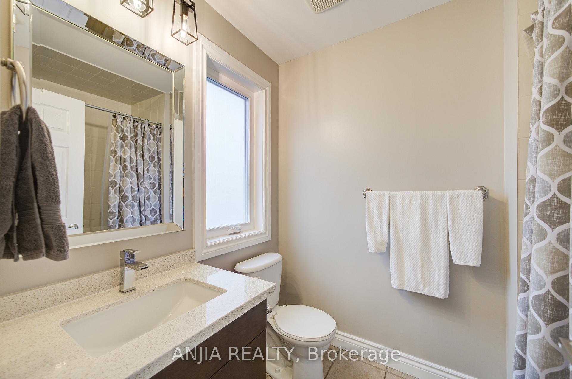 Photo 22 of 278 Gas Lamp Lane, Markham, Cornell — HOMEH