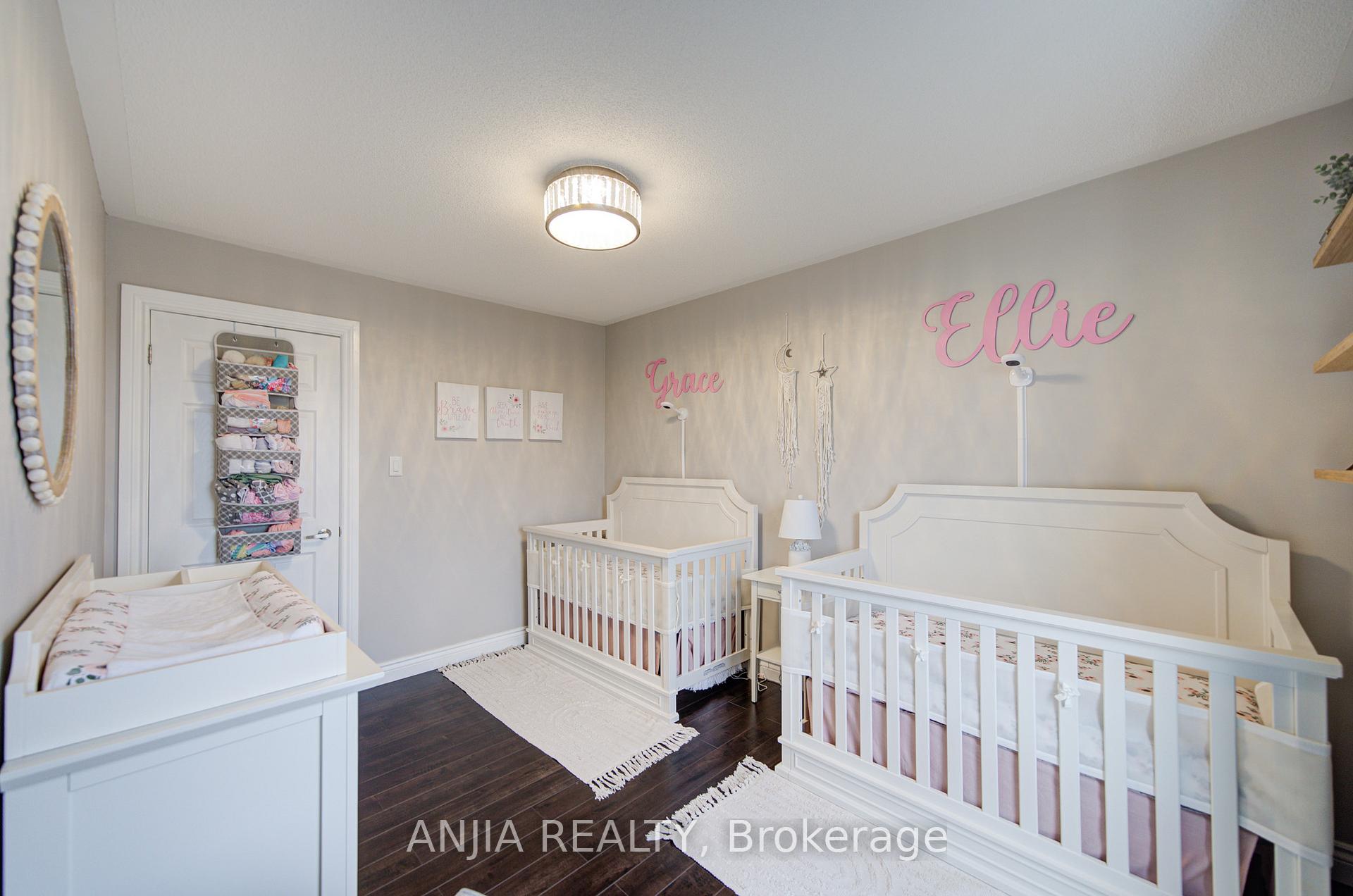 Photo 26 of 278 Gas Lamp Lane, Markham, Cornell — HOMEH