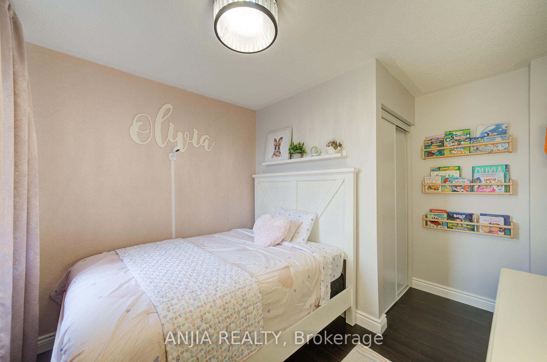Photo 28 of 278 Gas Lamp Lane, Markham, Cornell — HOMEH